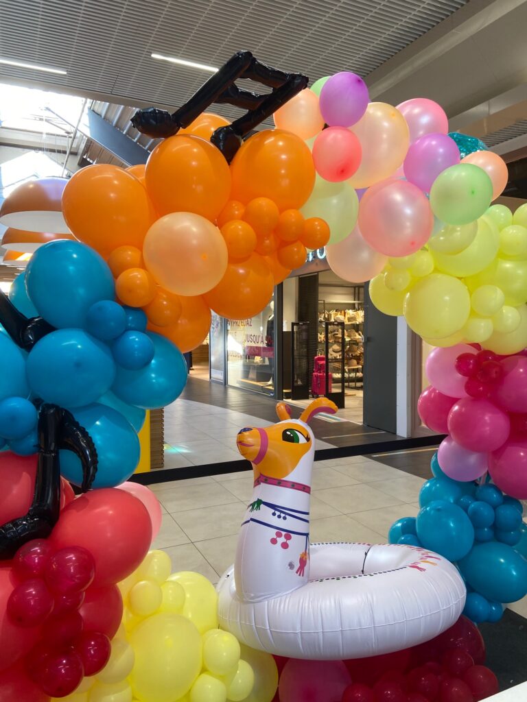 animation centre commercial decoration organisation anniversaire morbihan arche de ballons