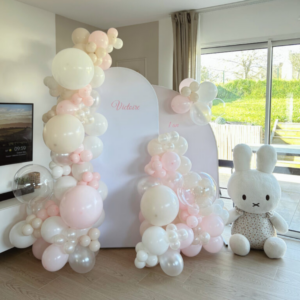 arche de ballons arche de fleurs morbihan vannes Bretagne Lorient Nantes organisateur événement anniversaire bapteme gendre reveal mariage