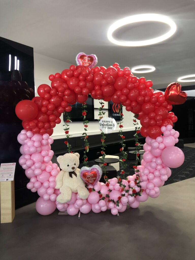 arche de ballons magasin éphéméride saint Valentin fête entreprise Morbihan Bretagne