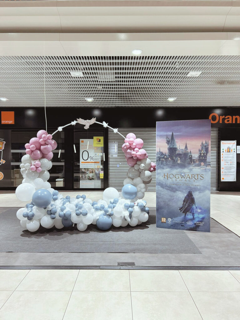 décoration porte ouverture magasin boutique colonne arche de ballons Nantes Loire Atlantique Morbihan vannes Lorient