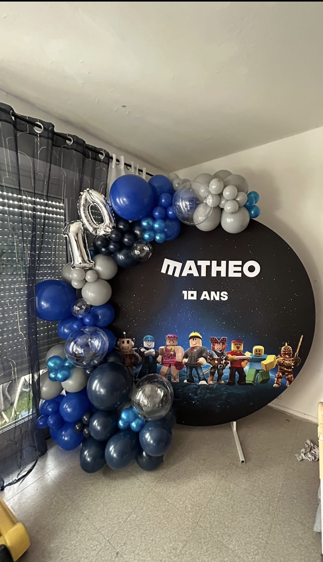 décoration anniversaire Roblox arche de ballons Morbihan vannes Loire Atlantique Lorient Nantes