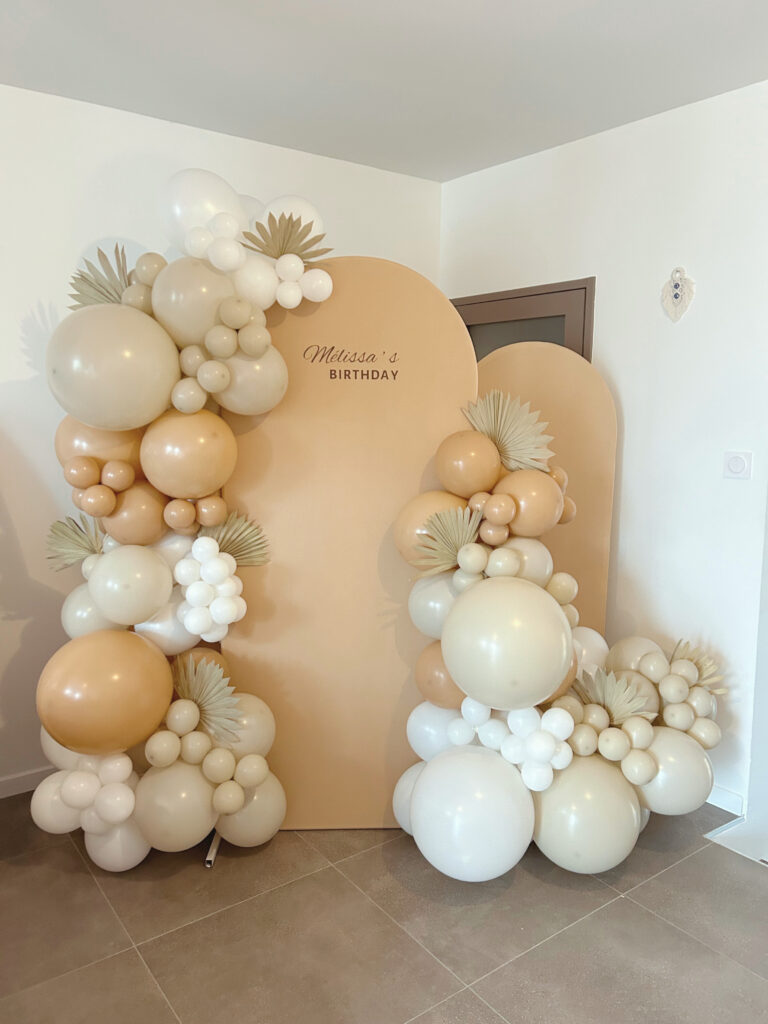 décoration arche de ballons pas cher anniversaire bapteme baby shower gender reveal morbihan bretagne loire atlantique vannes Lorient la baule