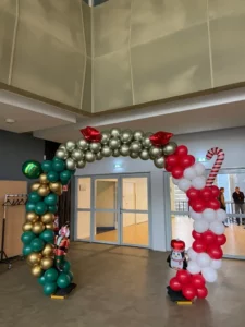 Arche de ballon personnalisée noël