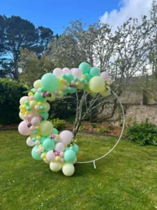 décorateur baptême arche de ballons toile personnalisée Morbihan Bretagne loire atlantique