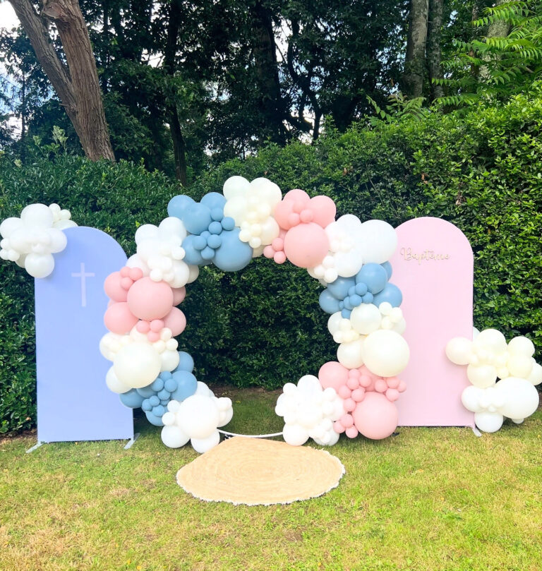 décoration de bapteme Morbihan Bretagne Loire atlantique Nantes arche de ballons pas cher