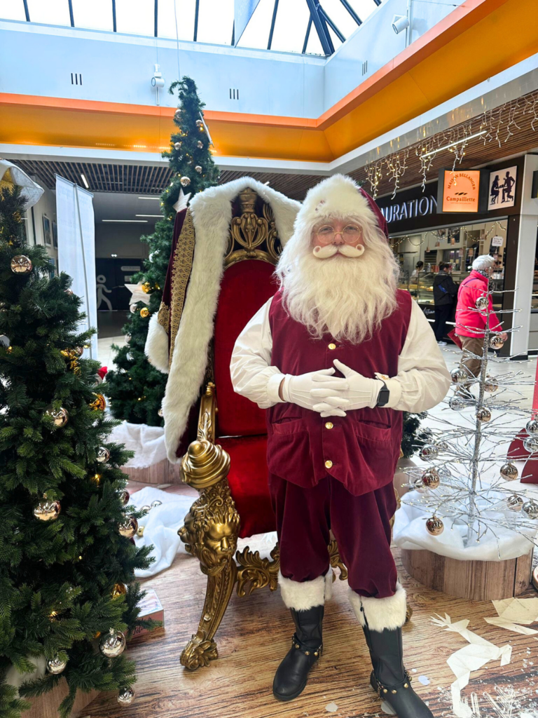 santa Chris le vrai Père Noël le plus vrai des Père Noël de France