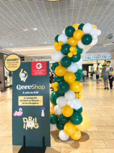 animation décoration arche de ballons centre commercial sculpteur de ballons Bretagne Loire atlantique