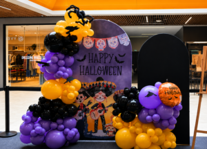 décoration halloween centre commercial hypermarché supermarché retail