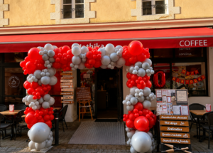 arche carrée de ballons organique