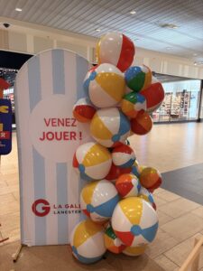 décoration ballon estivale été plage arche de ballons Morbihan Bretagne paris