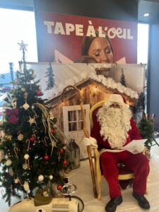 réserver un Père Noël Morbihan Bretagne Loire atlantique rennes Nantes brest paris ile de france marne la vallée