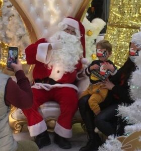 réserver un Père Noël Morbihan Bretagne Loire atlantique rennes Nantes brest paris ile de france marne la vallée